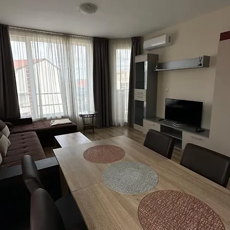 Sunny Rest Apartment *
